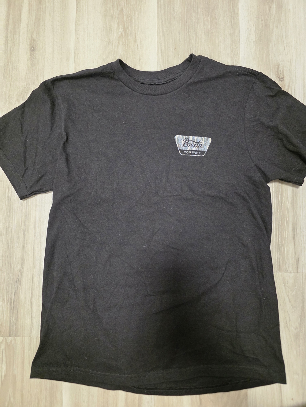 Buckle Black Short-Sleeve Tee with Small Chest Patch